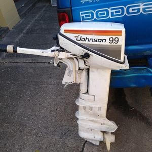 9.9 Johnson outboard tiller motor